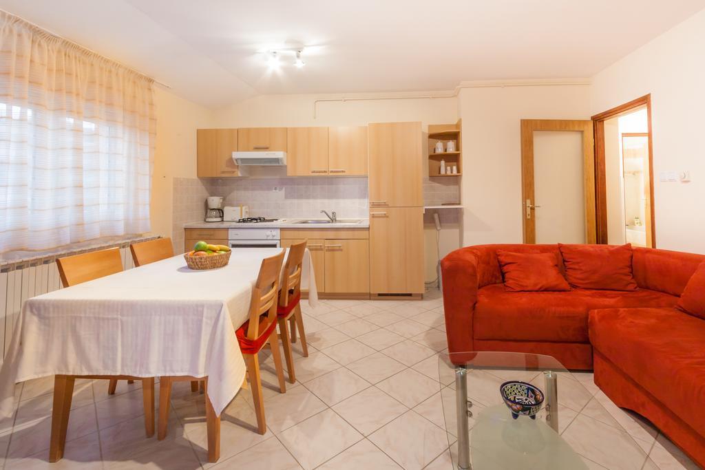 Apartment Aldo Pula Room photo